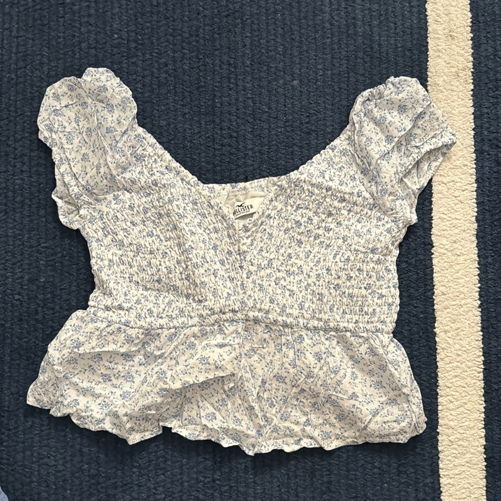 Hollister smocked blue floral top